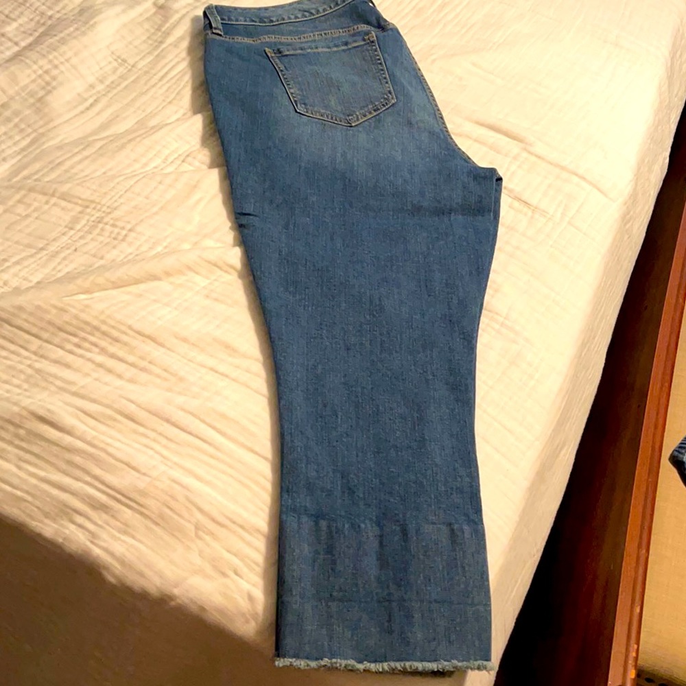 Torrid cut-off cropped Jeans